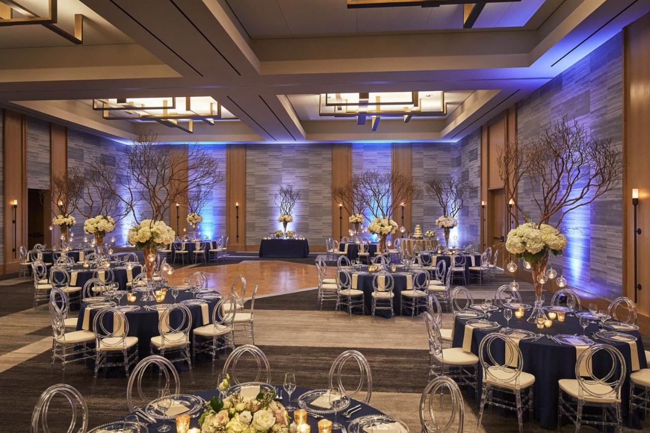 The Westin At The Woodlands Hotel Bagian luar foto