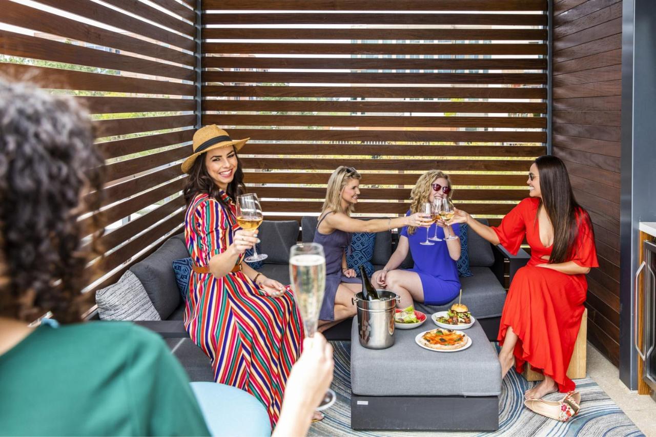 The Westin At The Woodlands Hotel Bagian luar foto